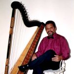 Yves Rakoto et sa harpe Paraguayenne 1